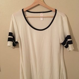 LLR LuLaRoe Perfect Tee - White & Black